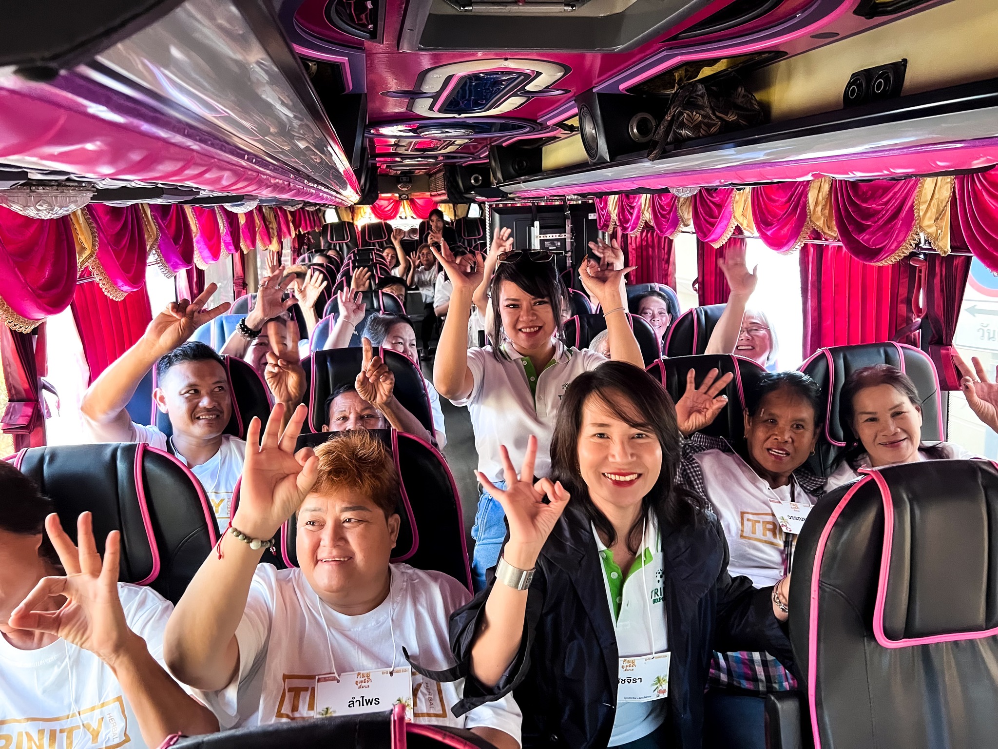บรรยากาศสนุกสุดมัน Trinity Trip กินปูดูเหยี่ยว ครั้งที่ 2